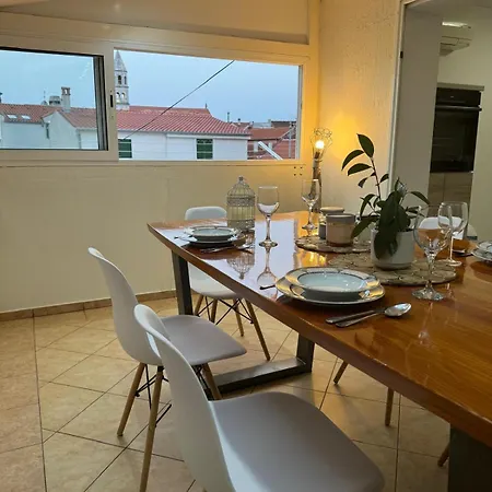 Vrime Apartment *