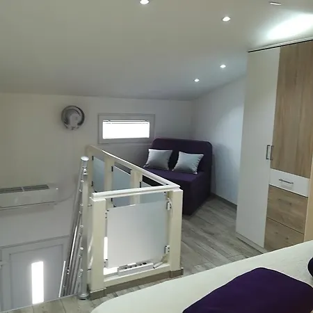 Vrime Apartment *