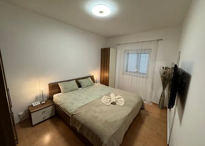 Vrime * Биоград-на-Мору