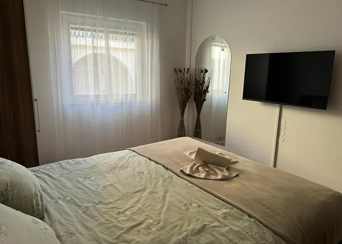 Vrime Биоград-на-Мору