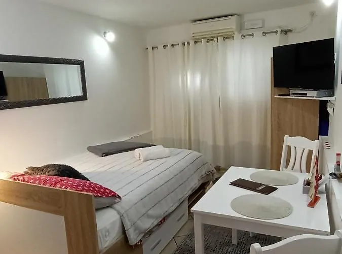 Vrime Биоград-на-Мору